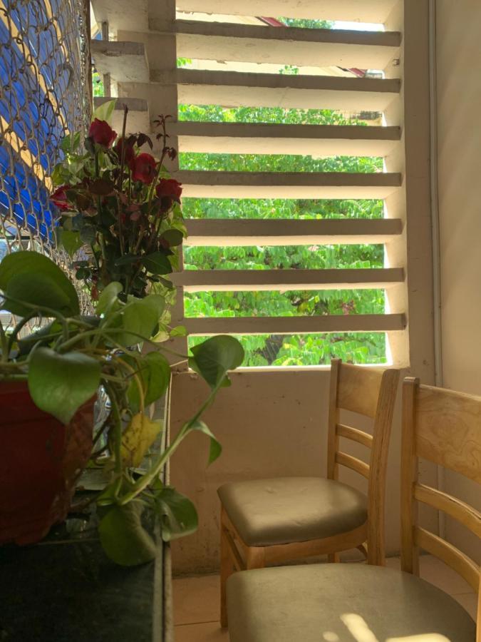 Huong'S Family Homestay Hanoi Bagian luar foto